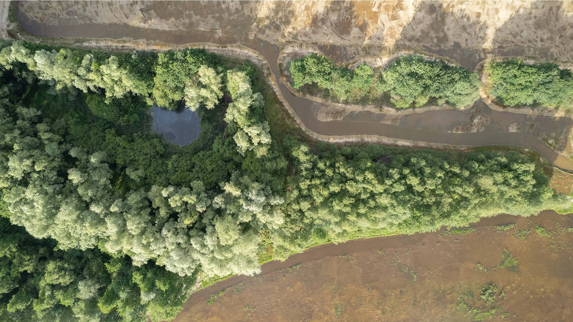 Vissers-Ploegmakers-Herinichting-Oeffeltse-Raam_0004_DJI_0731